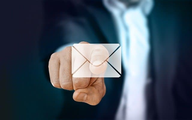 Doar pe e-mail!