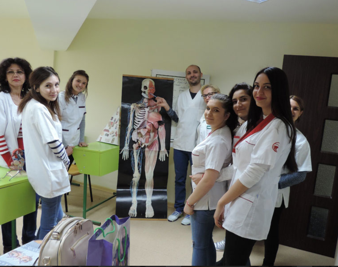 2021: Efectuarea de stagii de formare în spitale